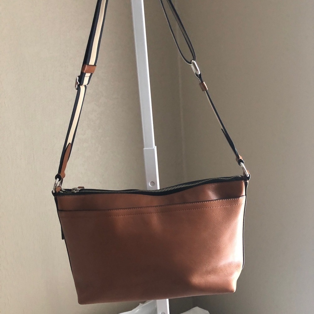 Coach UNISEX Crossbody/Shoulder Bag EUC - Picture 3 of 13